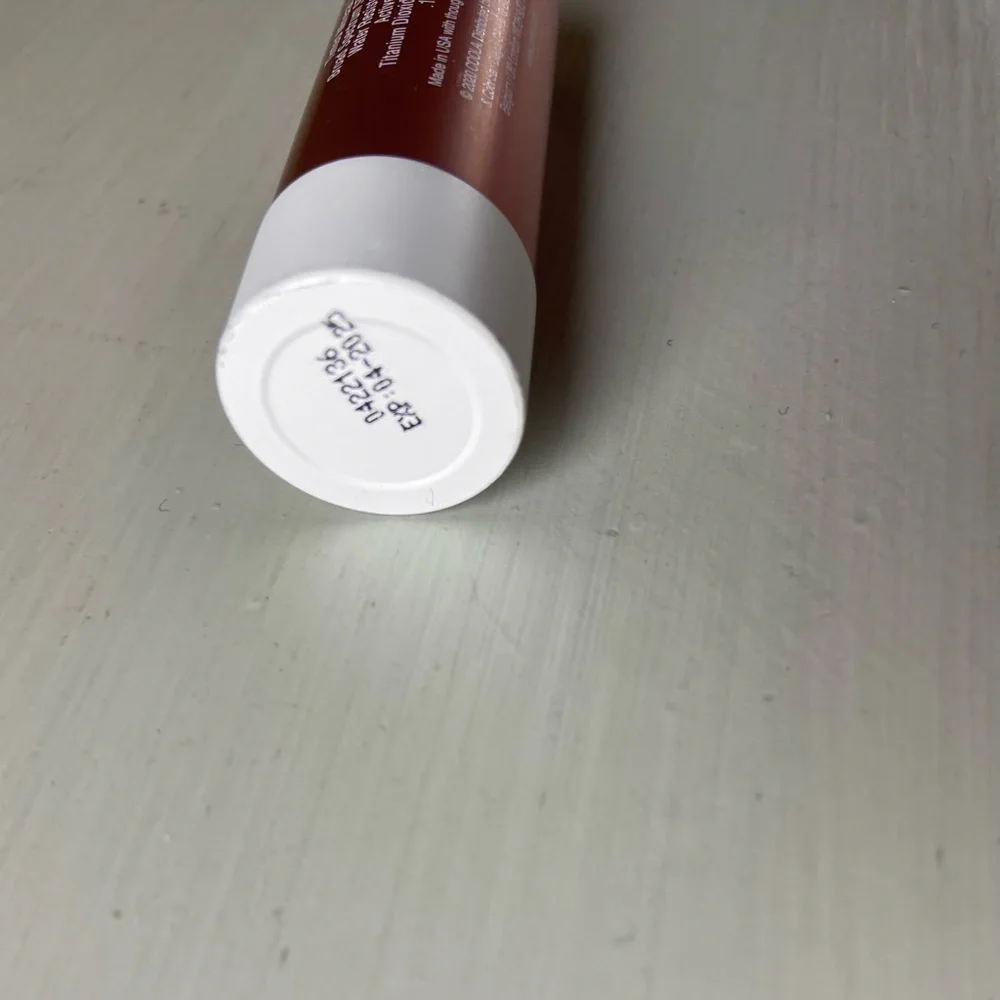 NWT COOLA Mineral Liplux Organic Tinted Lip Balm 30 SPF